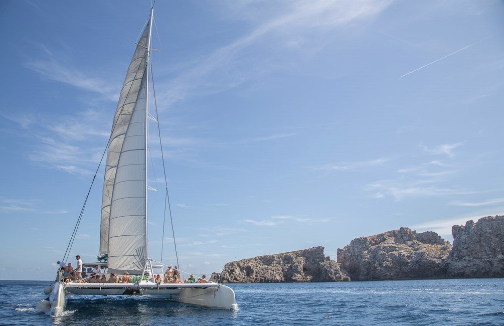 Segelkatamaran Cala Ratjada