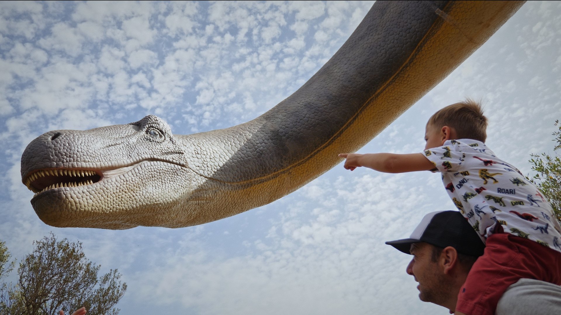 Langhalsiger Dinosaurier