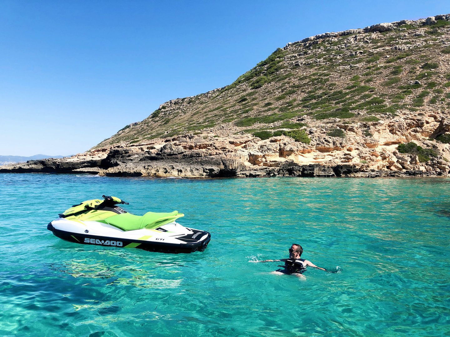 Jet-Ski Tour in Cala Vella