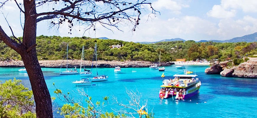 Katamaran auf Mallorca