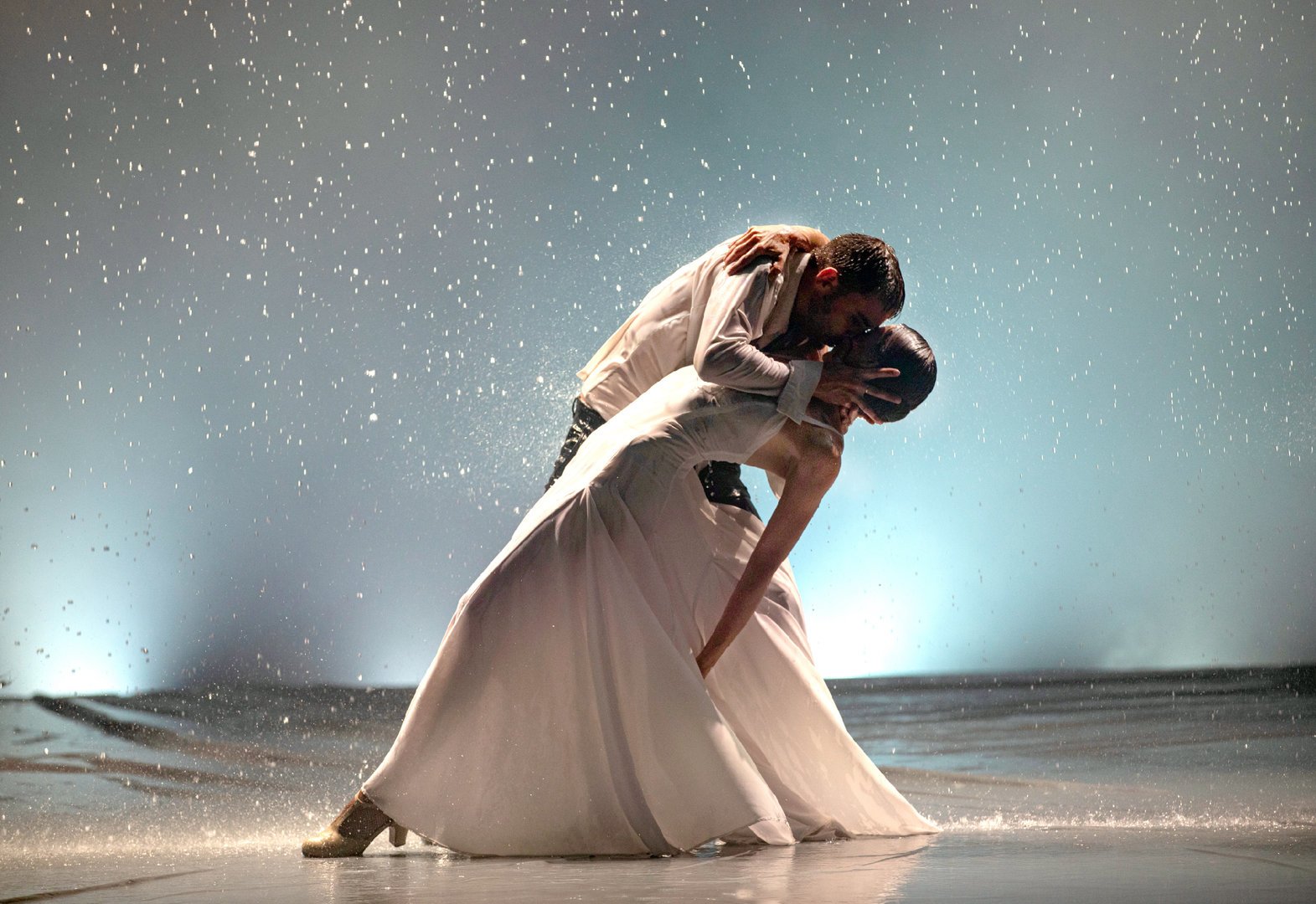 Paartänzer wasser neue Show son amar