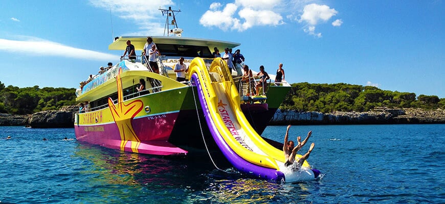 Parada para nadar en Cala Mondragó