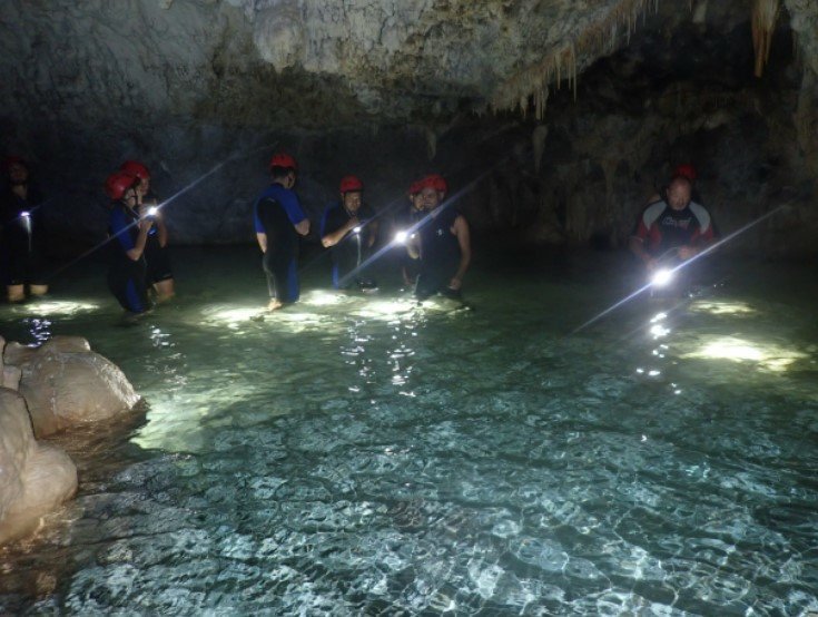 dentro de las cuevas