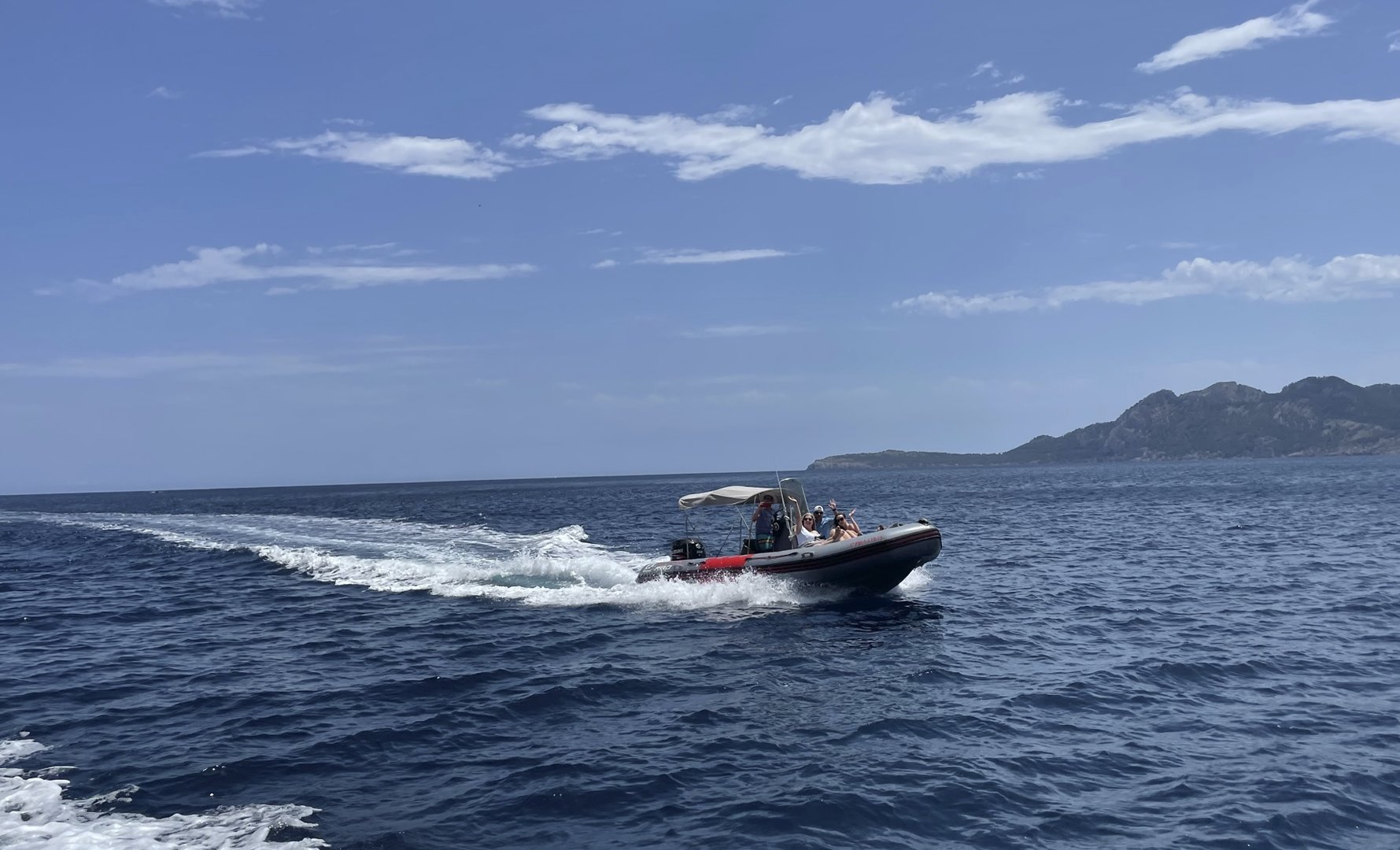 ruta en lancha por la costa norte de Mallorca