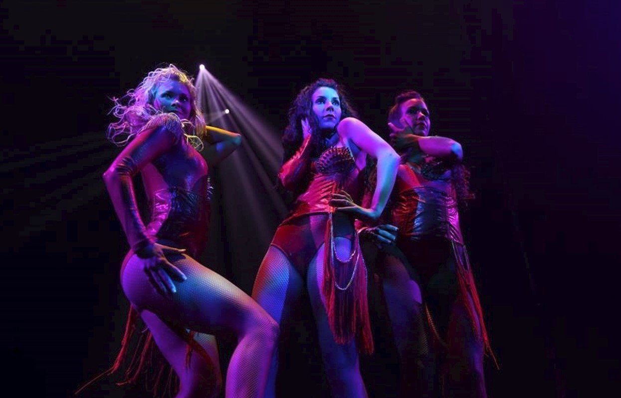 Baile, teatro en el espectáculo de Pirates