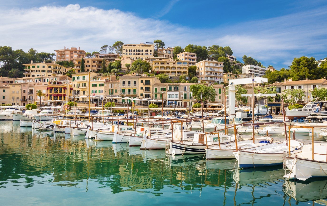 barcos en el puerto de Soller