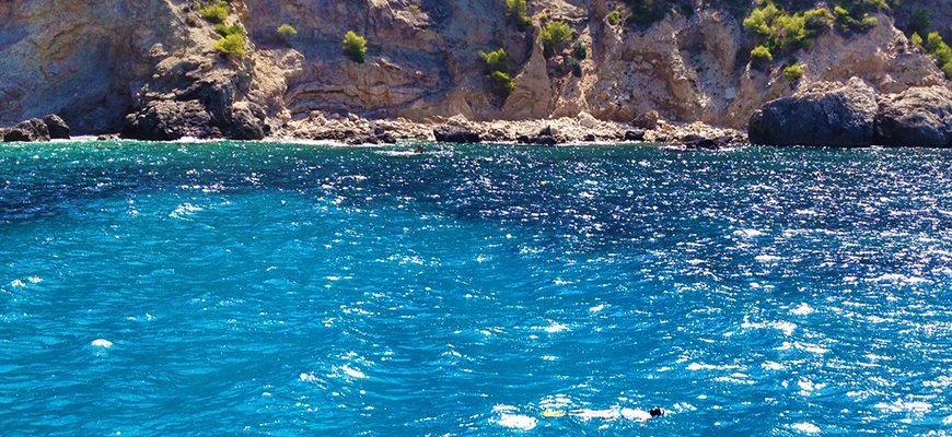 Aguas azules donde hacer snorkel en mallorca