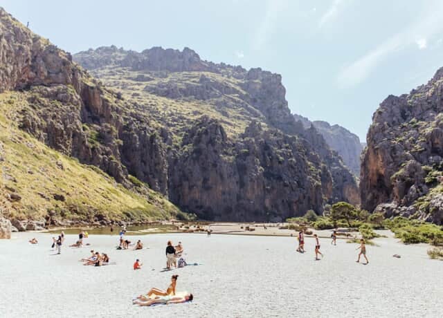 Excursiones y actividades - Excursión a Sóller y Sa Calobra: Tren, Tranvía, Barco y Bus