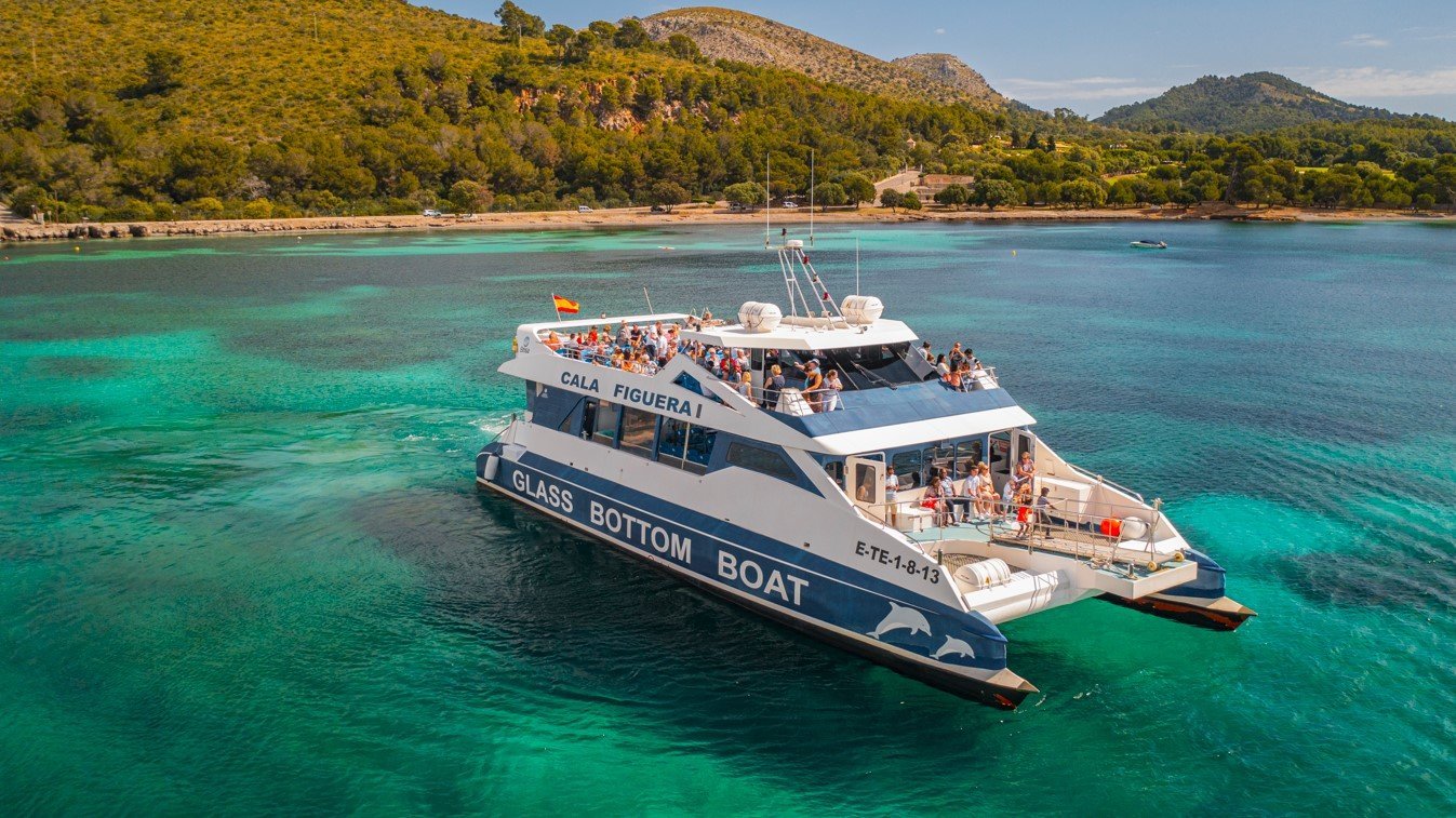 glass bottom boat