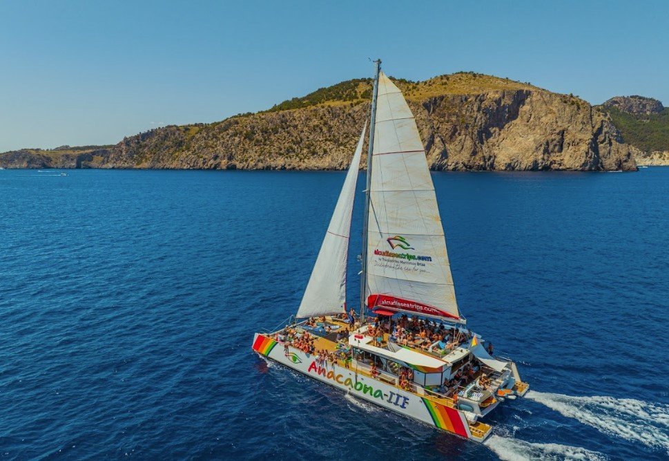 catamaran in Malloca tickets