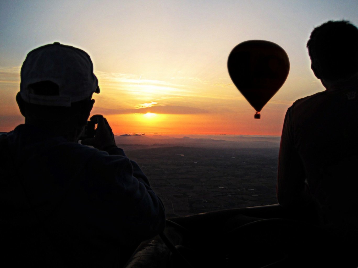 balloon ride sunrise