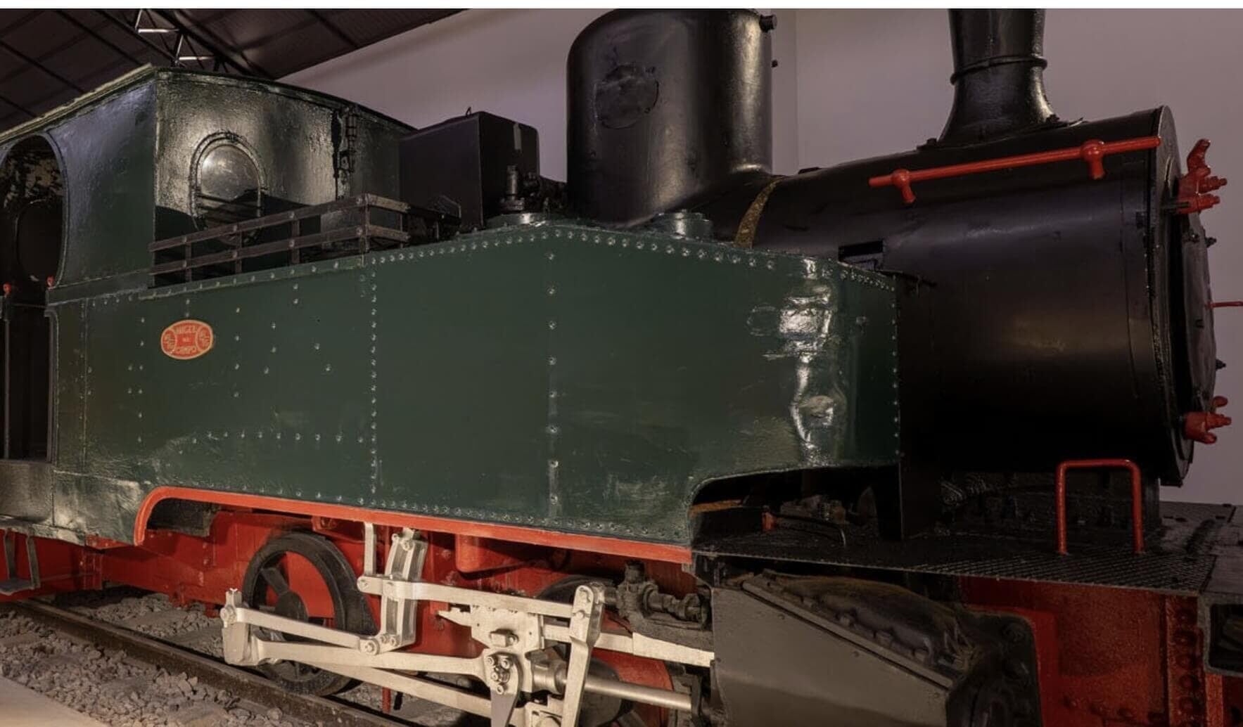 steam locomotive