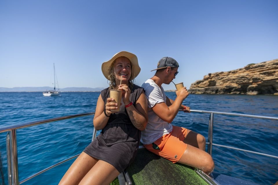 couple with drinks