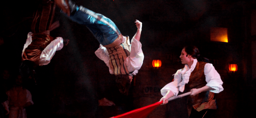 A unique show with pirate show magaluf