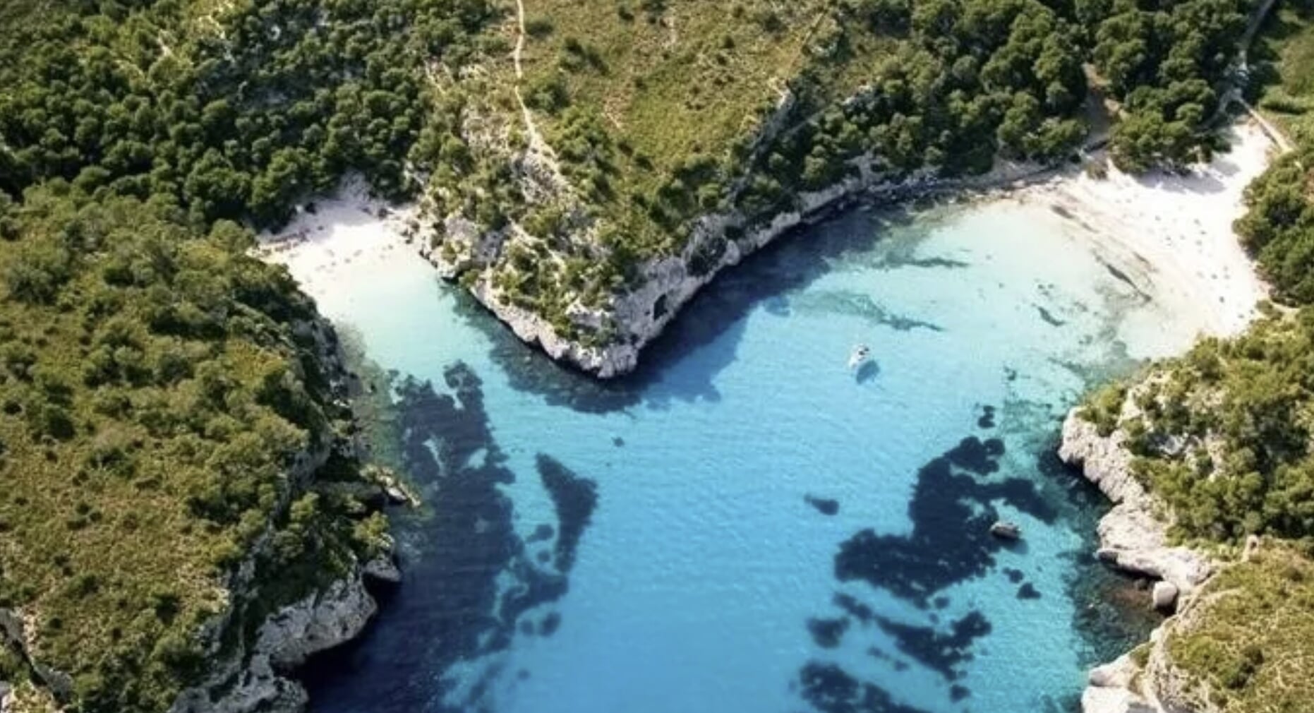 excursion with the boat calas of Mallorca