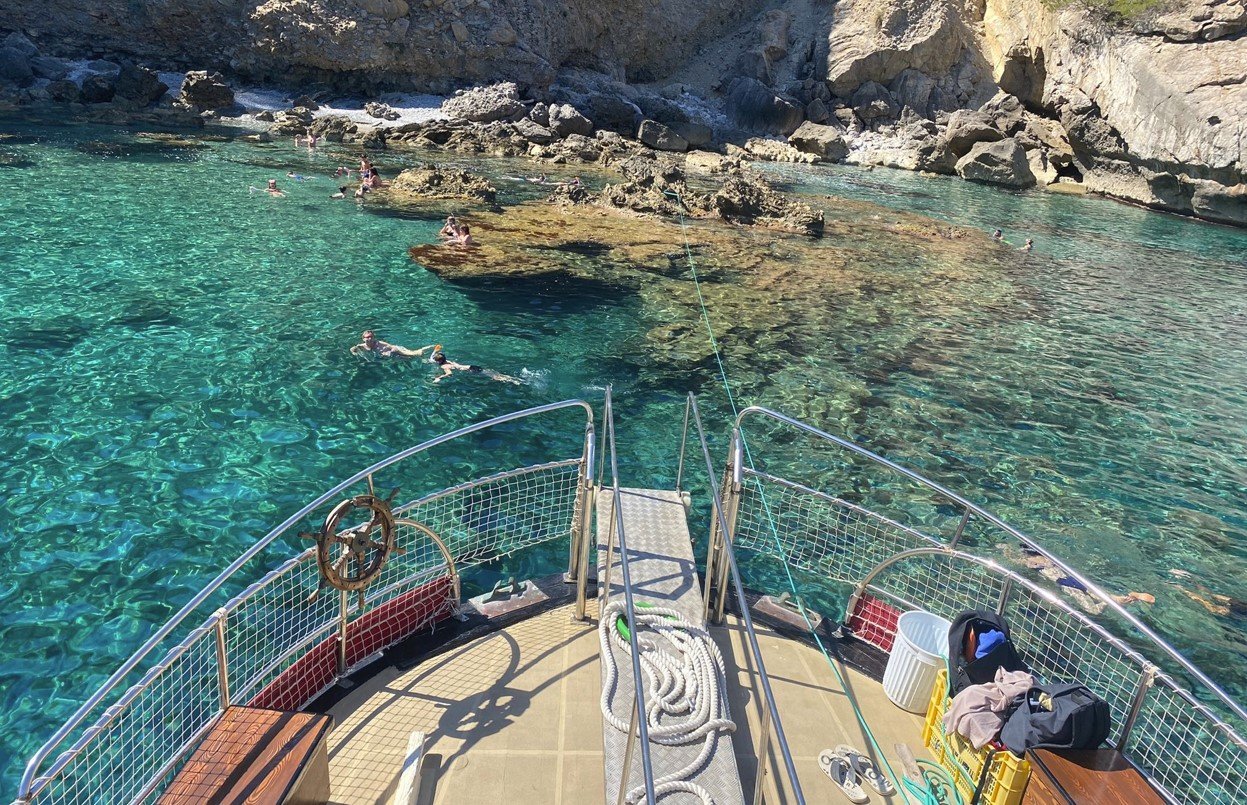 cala desde el barco